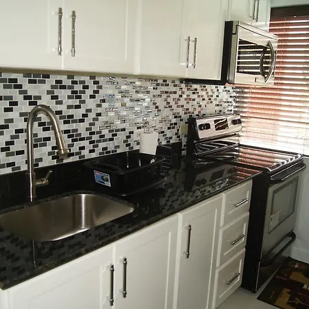 Alva Mae Apartment Ocho Rios Exterior photo